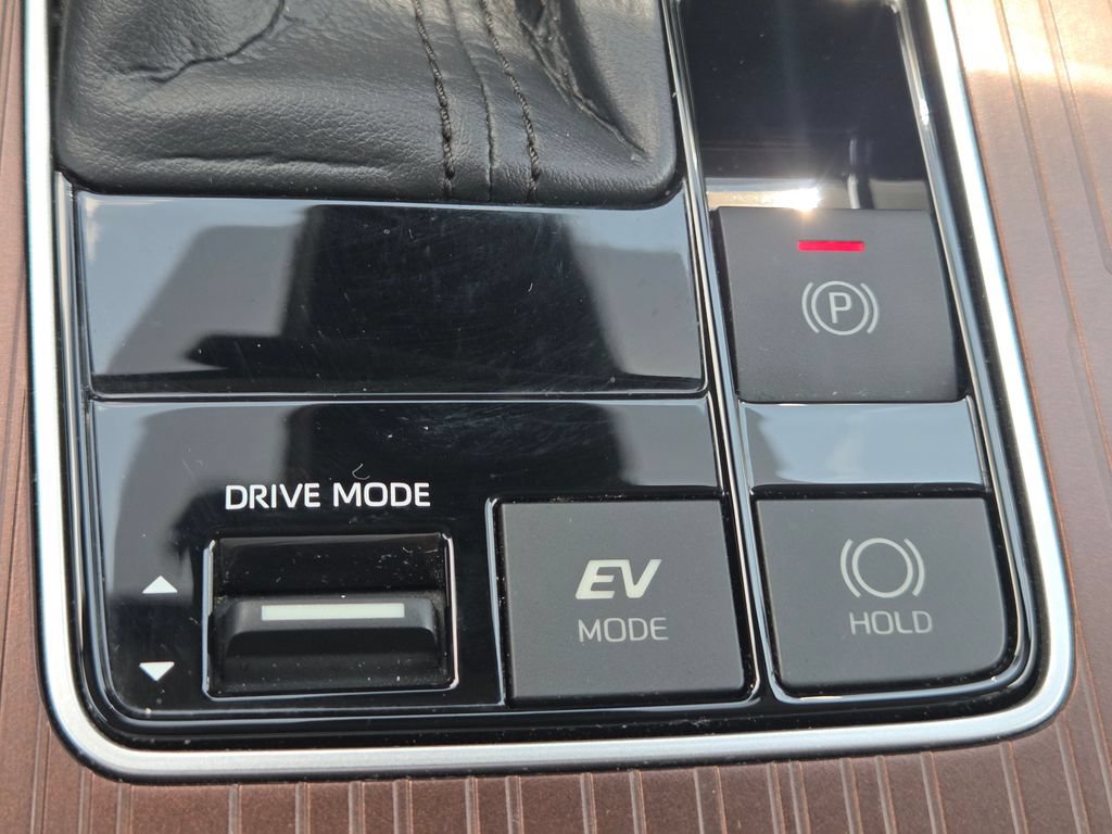 Used 2021 Toyota Sienna XLE FWD image 16
