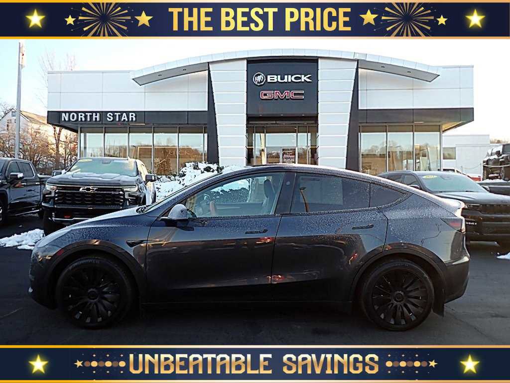Used 2024 Tesla Model Y Long Range image 1
