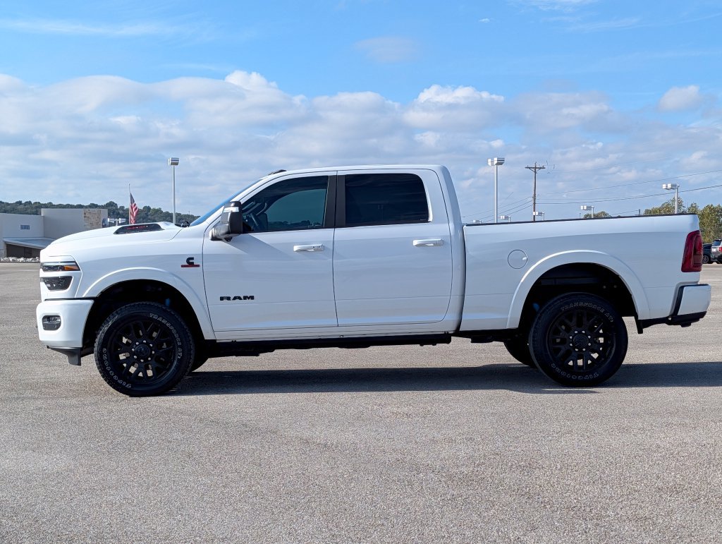 Used 2025 RAM 2500 Limited AWD/4WD image 5