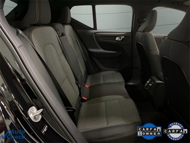 Used 2025 Volvo XC40 B5 Core image 70