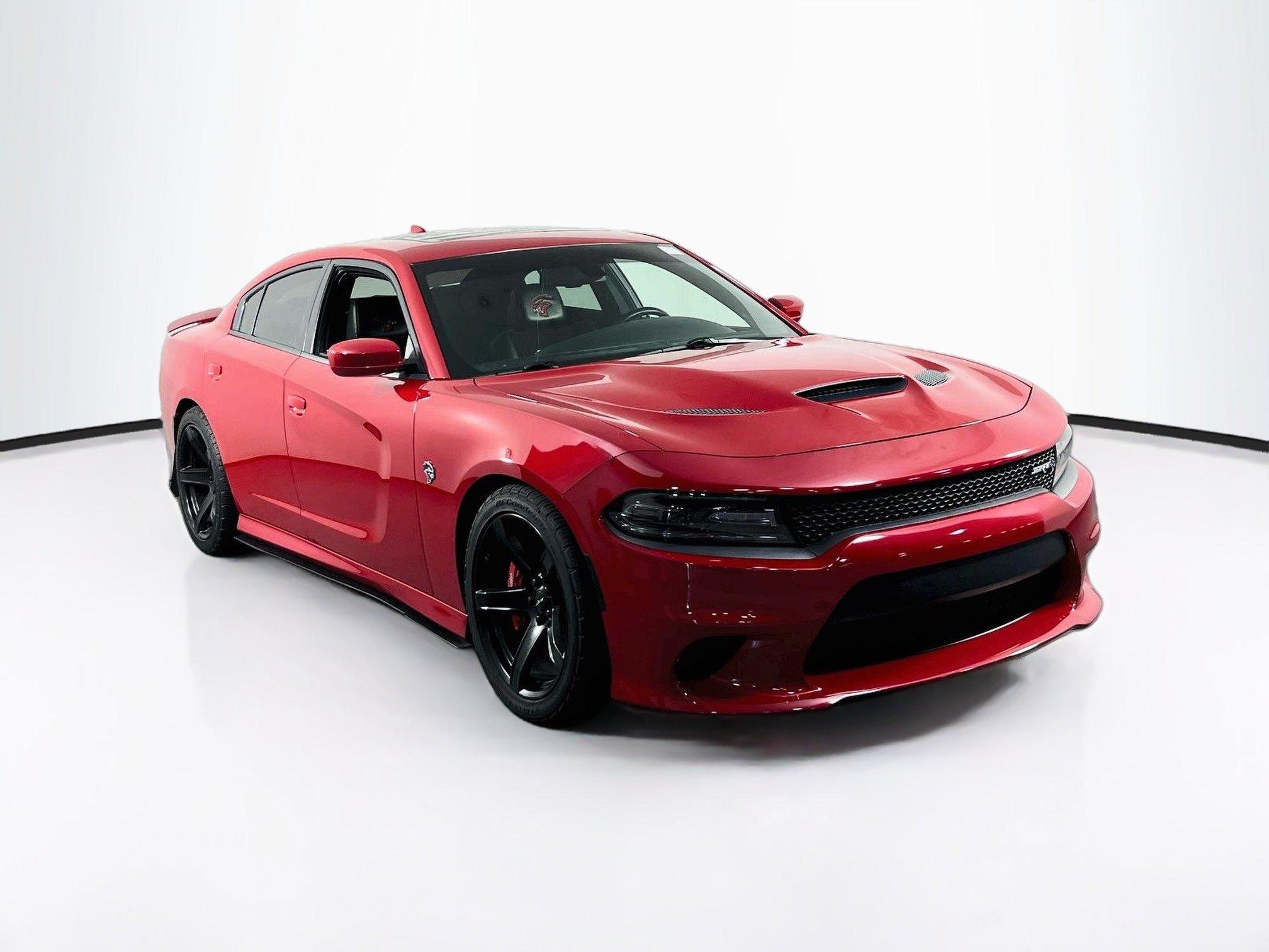Used 2018 Dodge Charger SRT Hellcat w/ Harman/Kardon Audio Group RWD image 3