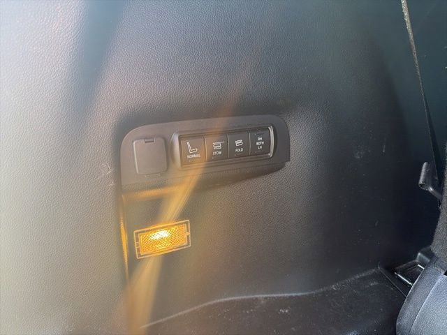 Used 2016 Ford Explorer Sport image 14