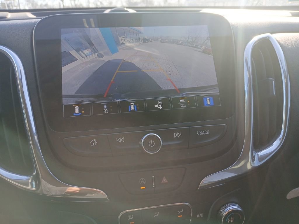 Used 2023 Chevrolet Equinox LT image 22