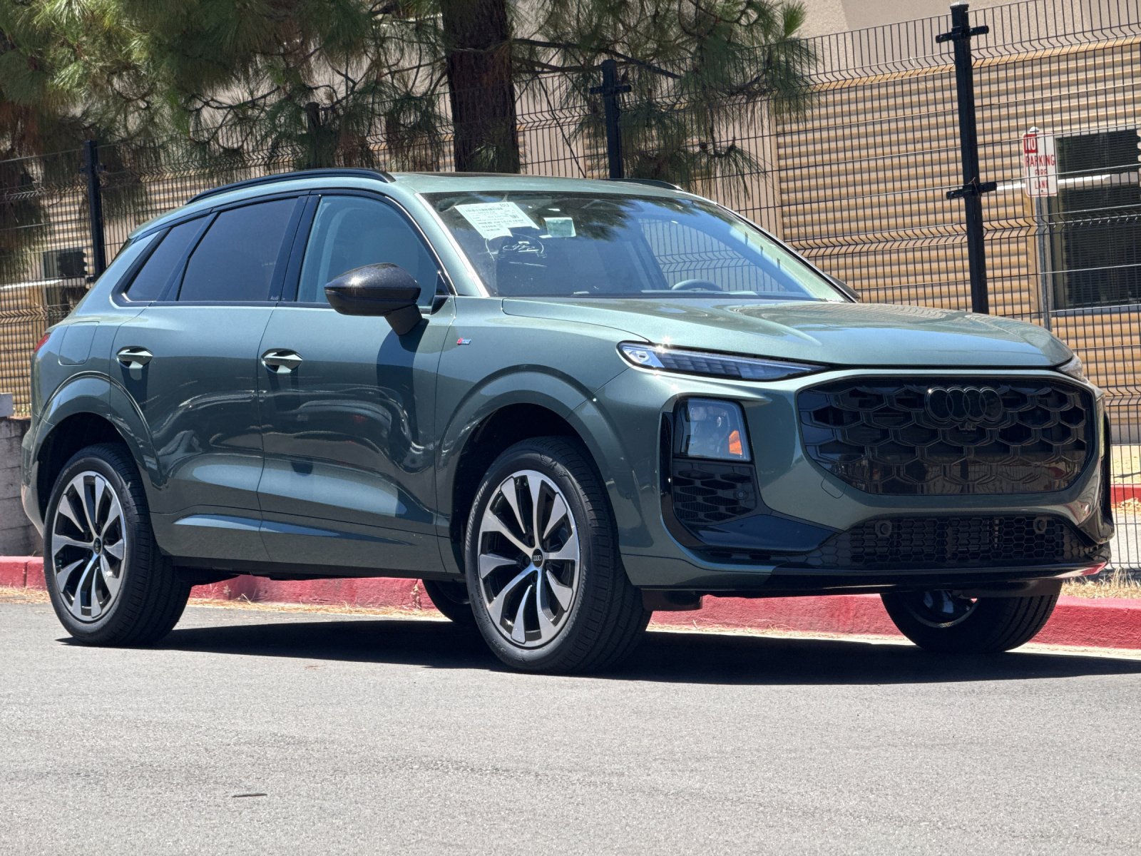 New 2026 Audi Q3 quattro 2.0T AWD/4WD image 8