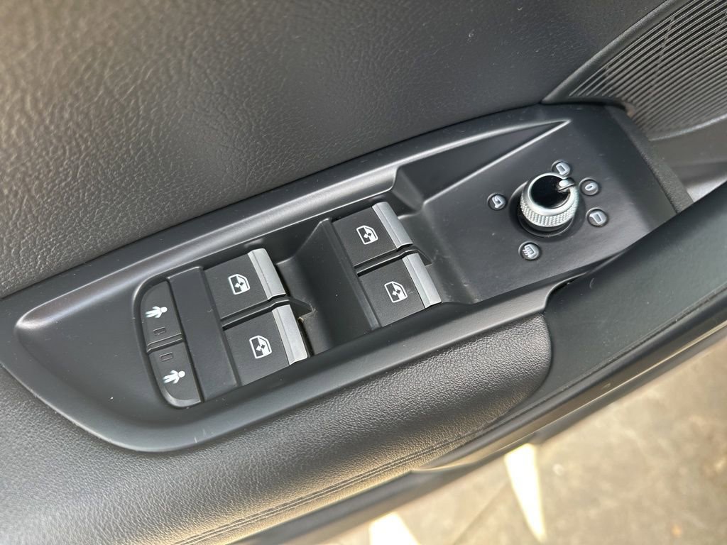 Used 2019 Audi Q5 2.0T Premium Plus w/ Premium Plus Package image 15