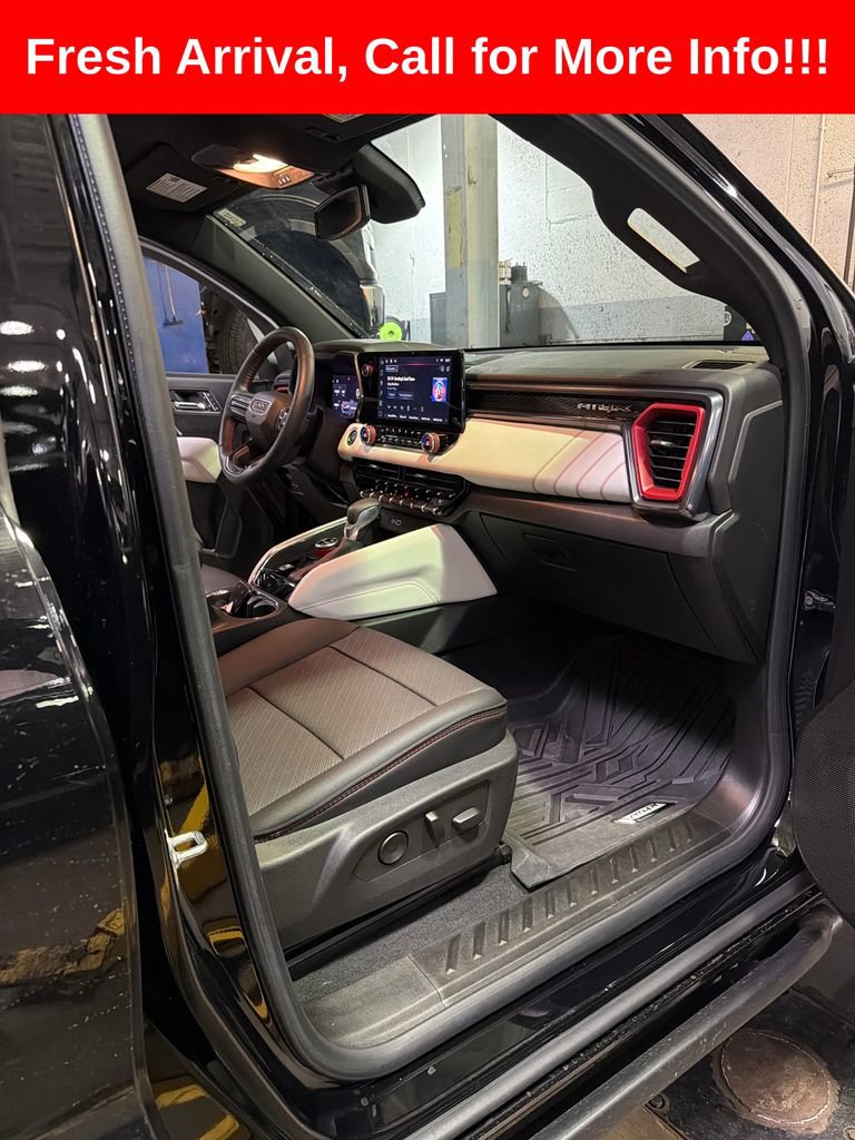 Used 2024 GMC Canyon AT4X AWD/4WD image 7