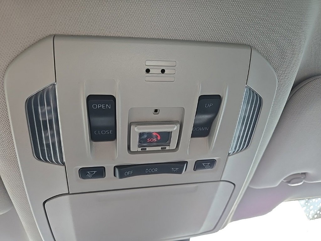 Used 2021 Toyota Highlander XLE image 72