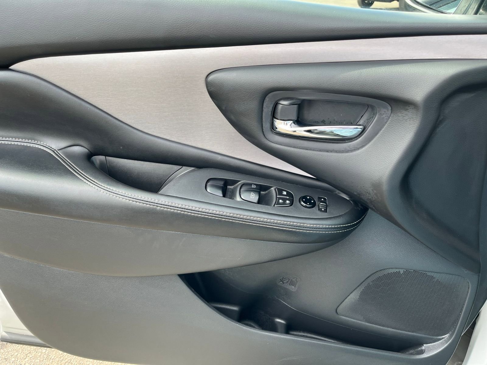 Used 2023 Nissan Murano S image 20