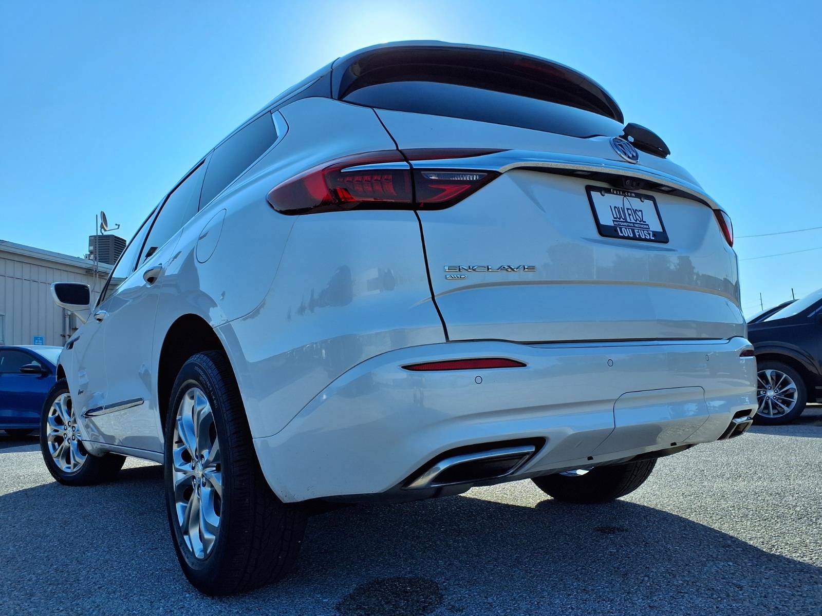 Used 2020 Buick Enclave Avenir w/ Avenir Technology Package AWD/4WD image 37