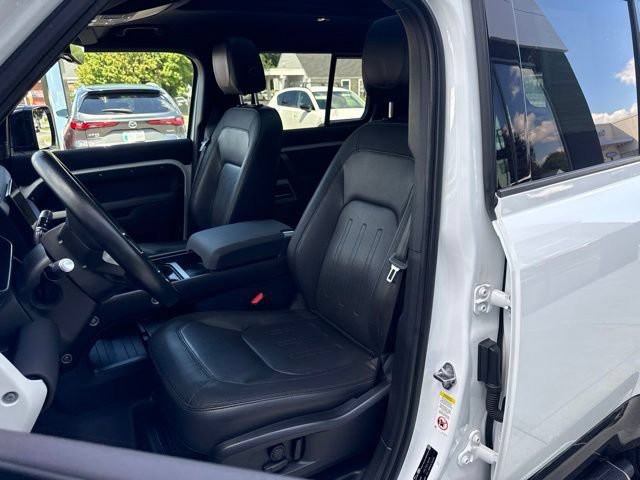Used 2022 Land Rover Defender 110 X-Dynamic SE AWD/4WD image 14
