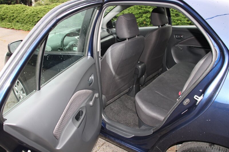 Used 2008 Toyota Yaris Sedan w/ Convenience Pkg FWD image 14