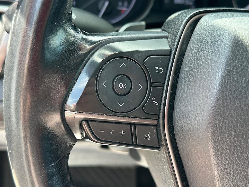 Certified 2021 Toyota Camry SE FWD image 18