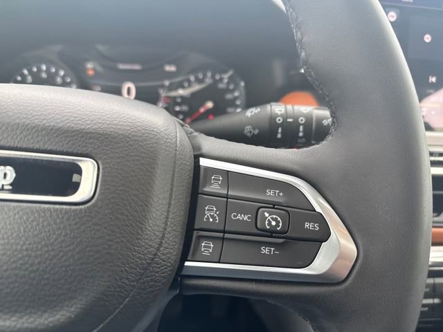 Used 2023 Jeep Compass Limited w/ Sun and Sound Group image 24