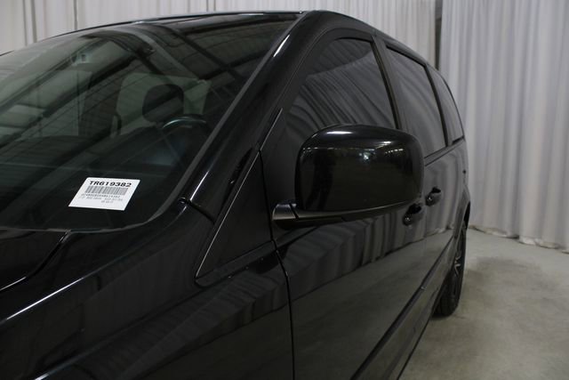 Used 2017 Dodge Grand Caravan GT FWD image 32