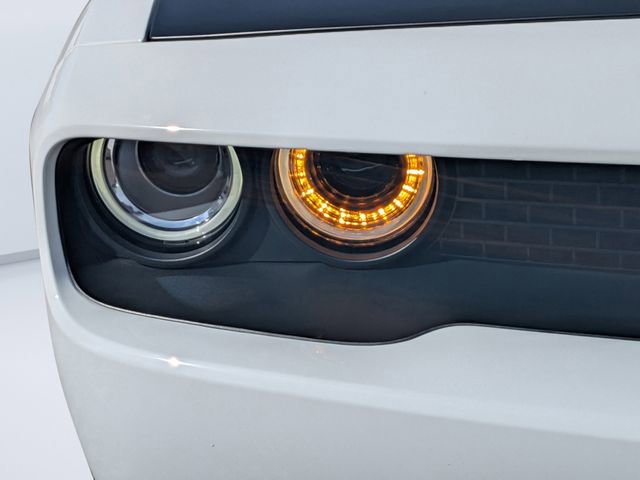 Used 2016 Dodge Challenger SRT Hellcat image 9