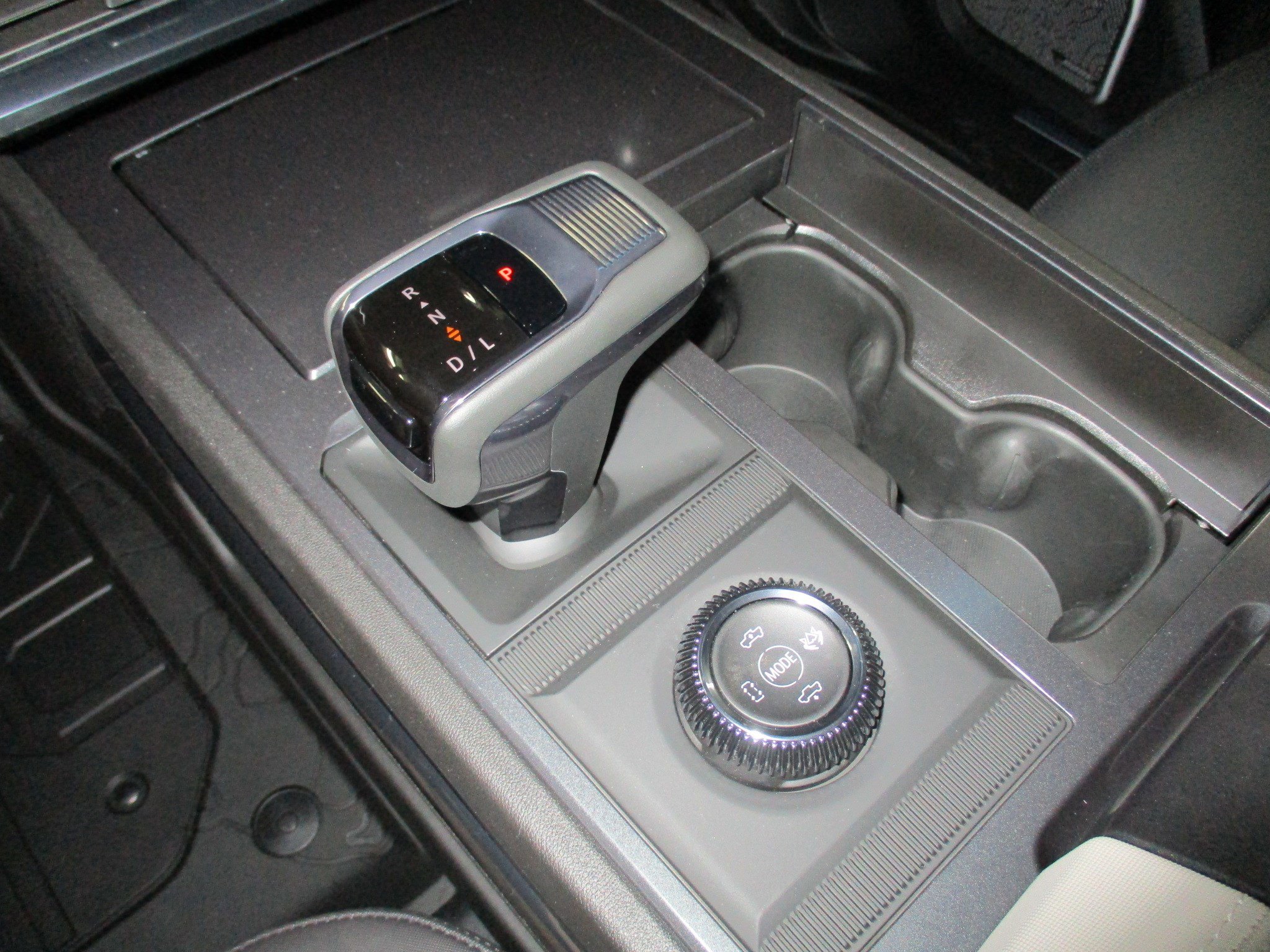 New 2026 GMC Hummer EV 2X w/ LPO, Dark Essentials Package image 29