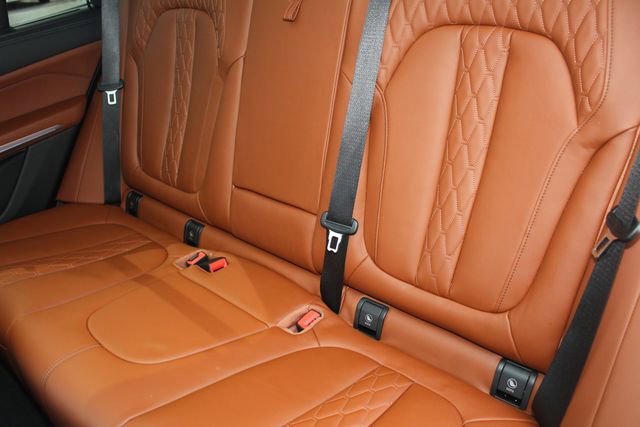 Used 2025 BMW X5 xDrive40i w/ Executive Package image 24