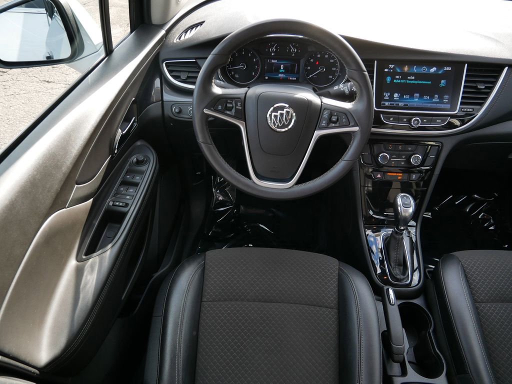 Used 2021 Buick Encore Preferred FWD image 12