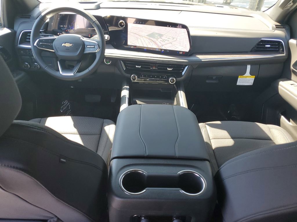 New 2026 Chevrolet Suburban LS image 8