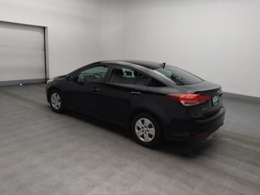 Used 2017 Kia Forte LX image 3