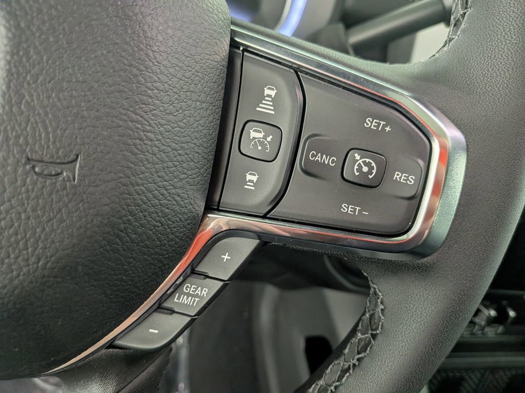 New 2026 RAM 2500 Laramie AWD/4WD image 22