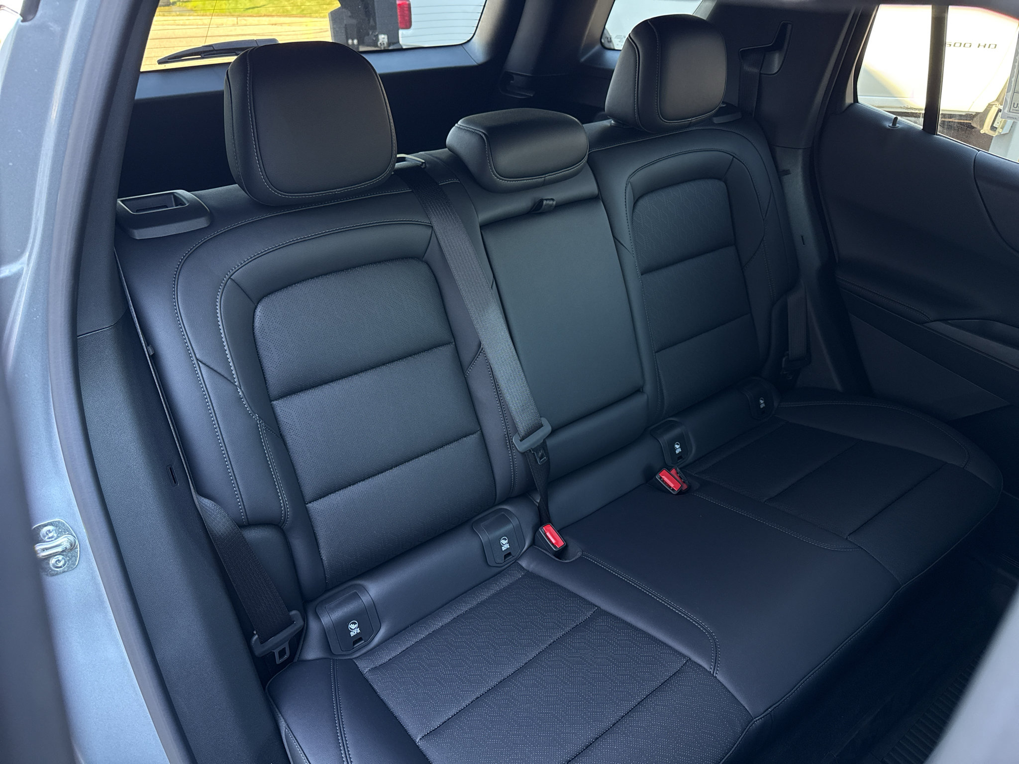 New 2027 Chevrolet Equinox LT w/ Convenience Package II AWD/4WD image 39