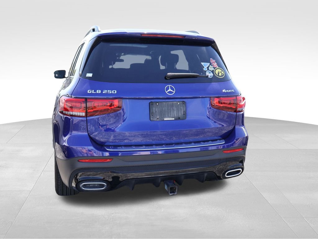 Used 2023 Mercedes-Benz GLB 250 4MATIC image 16
