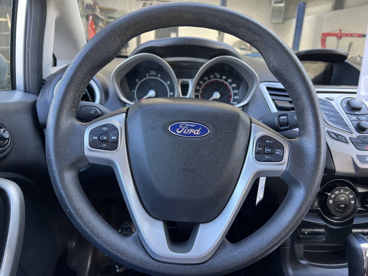 Used 2012 Ford Fiesta SE FWD image 14