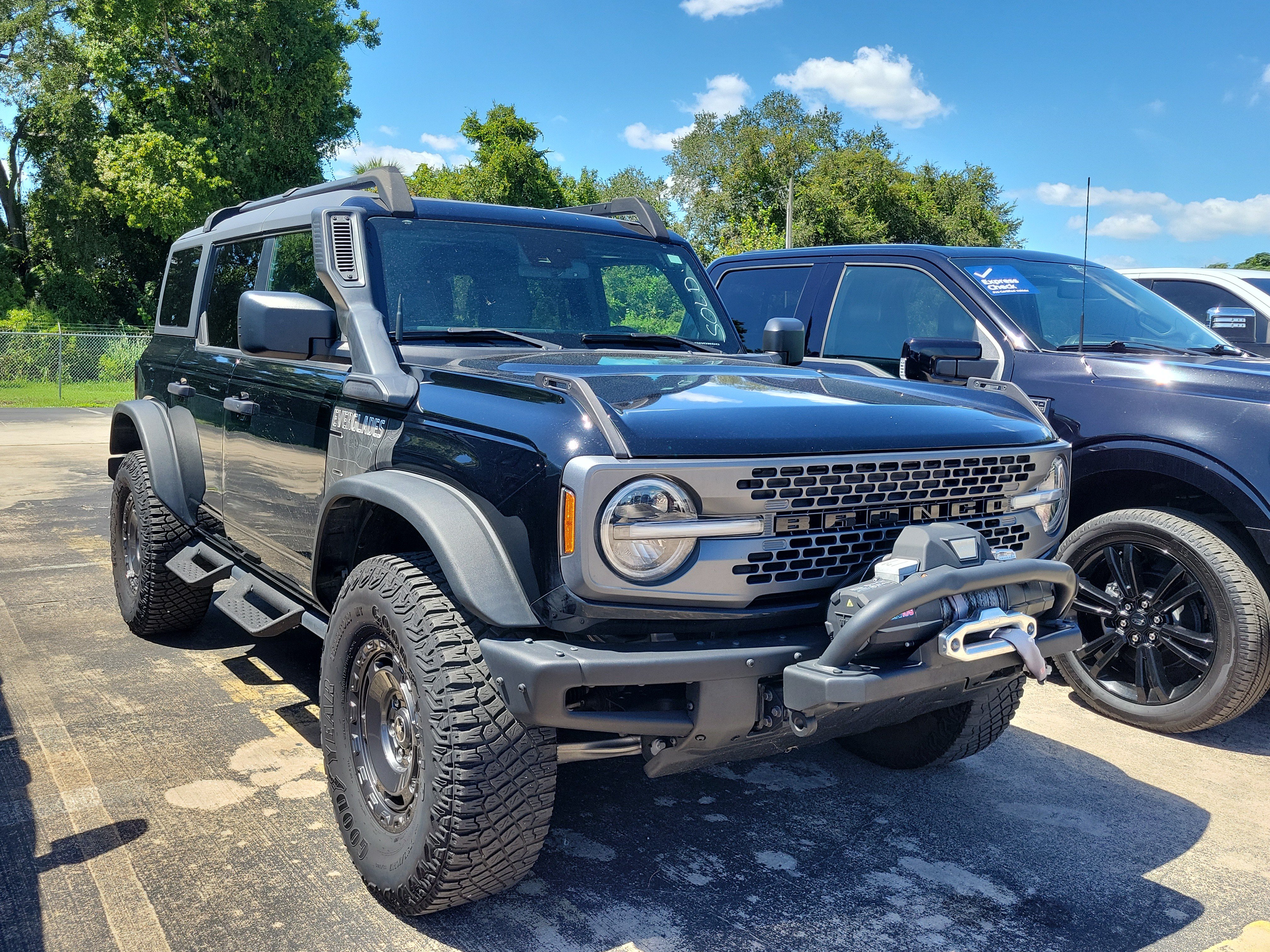 Certified 2024 Ford Bronco Everglades AWD/4WD image 6