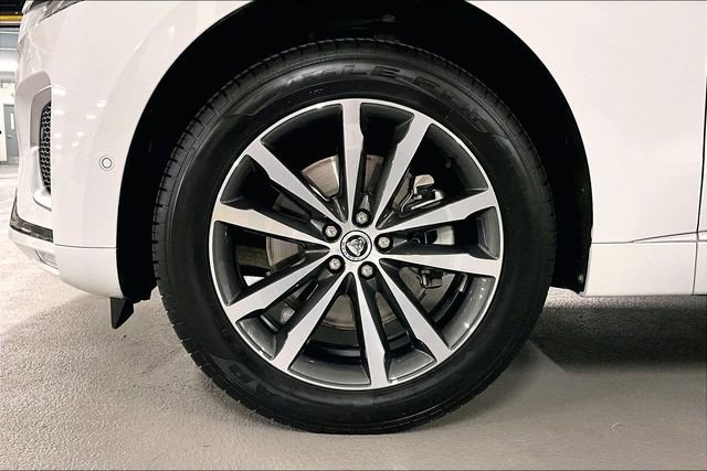Certified 2025 Jaguar F-PACE R-Dynamic S image 8