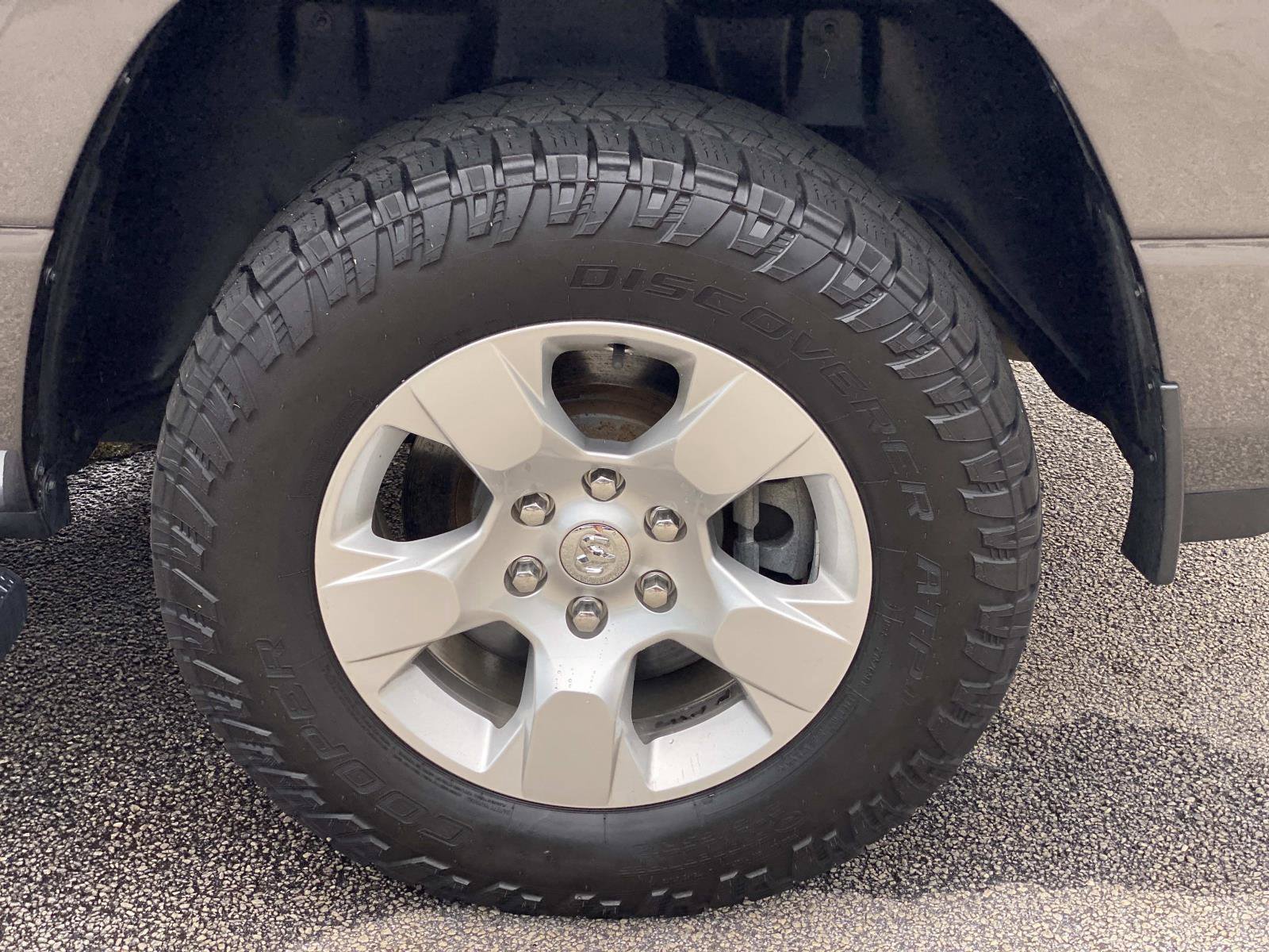 Used 2020 RAM 1500 Big Horn AWD/4WD image 16