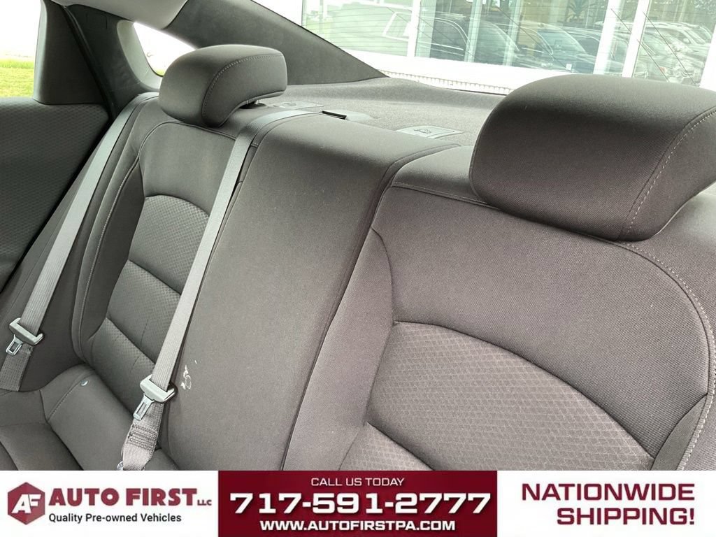 Used 2021 Chevrolet Malibu RS FWD image 12