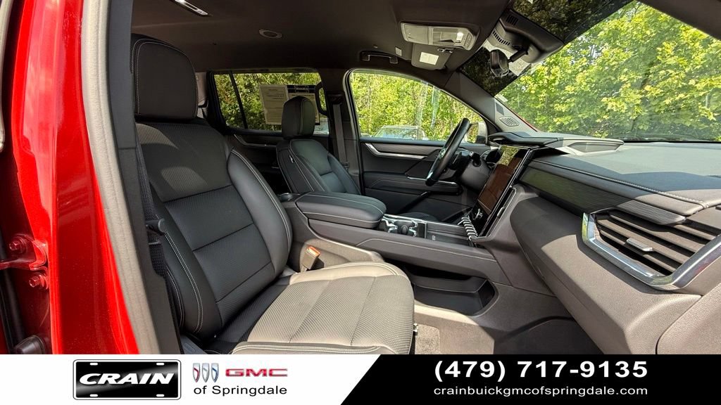 Used 2026 GMC Acadia Elevation FWD image 36
