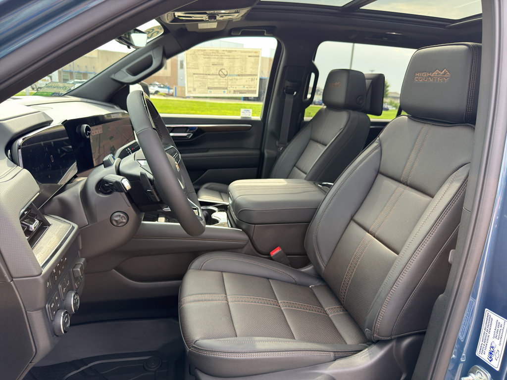 New 2026 Chevrolet Suburban High Country AWD/4WD image 18