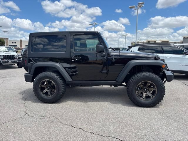 Used 2018 Jeep Wrangler Sport AWD/4WD image 4