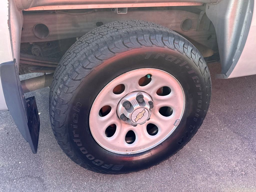 Used 2010 Chevrolet Silverado 1500 W/T image 18