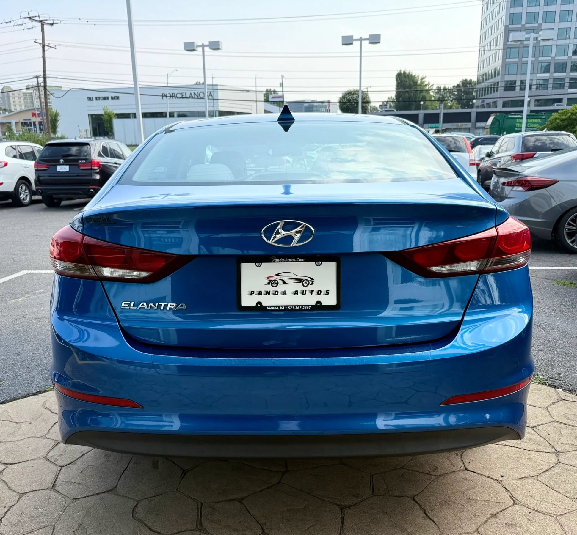 Used 2017 Hyundai Elantra SE FWD image 7