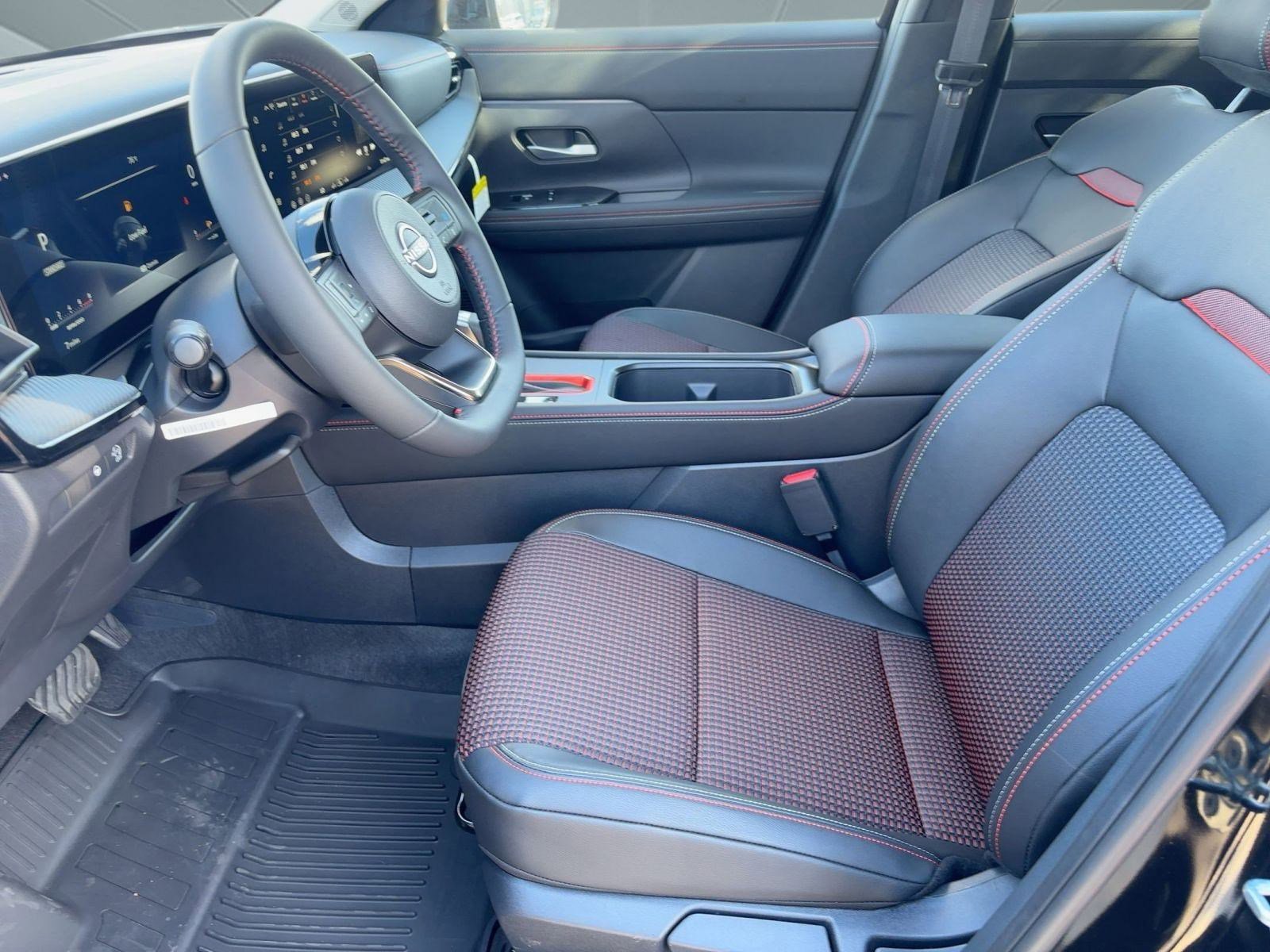 New 2026 Nissan Kicks SR w/ Cold Weather Package image 5