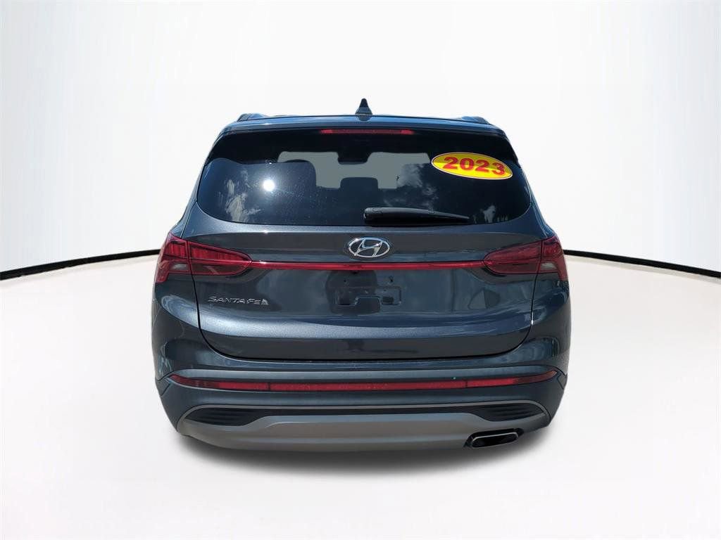 Used 2023 Hyundai Santa Fe SE w/ Cargo Package FWD image 6