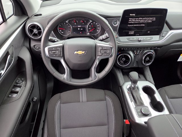 New 2026 Chevrolet Blazer LT w/ Convenience Package AWD/4WD image 24