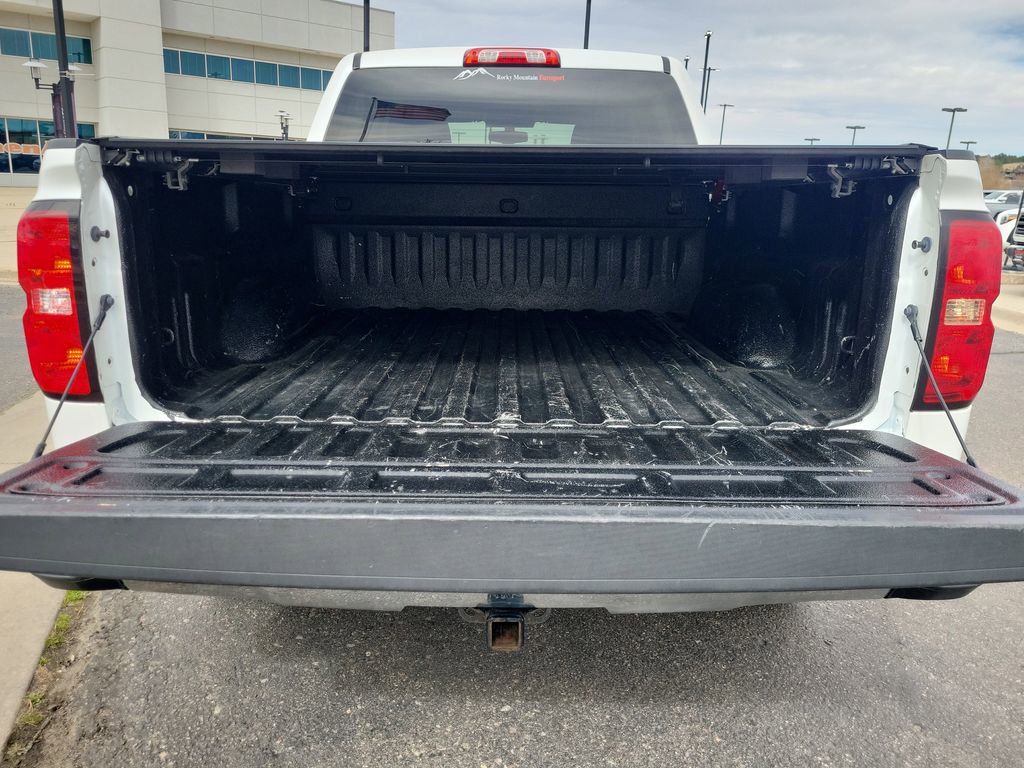 Used 2018 Chevrolet Silverado 1500 LT w/ All Star Edition image 13