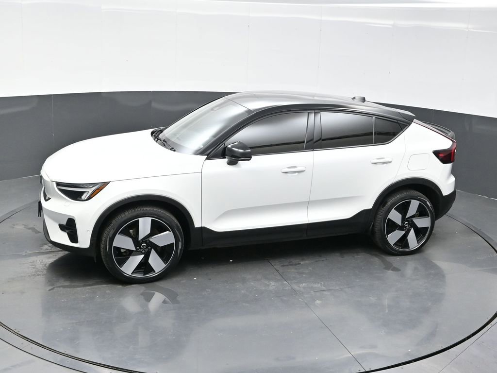 Used 2022 Volvo C40 P8 Recharge Ultimate image 32