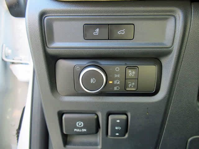 Used 2024 Ford Expedition Limited image 26