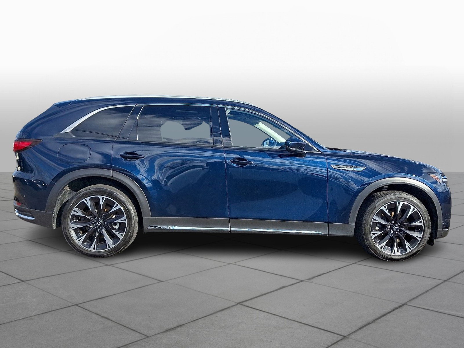 Certified 2024 MAZDA CX-90 Plug-In Hybrid w/ Premium Pkg image 7