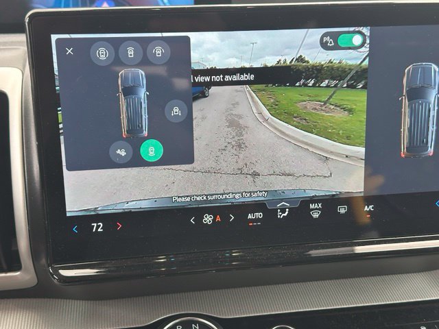 Used 2025 Ford Expedition Active AWD/4WD image 31