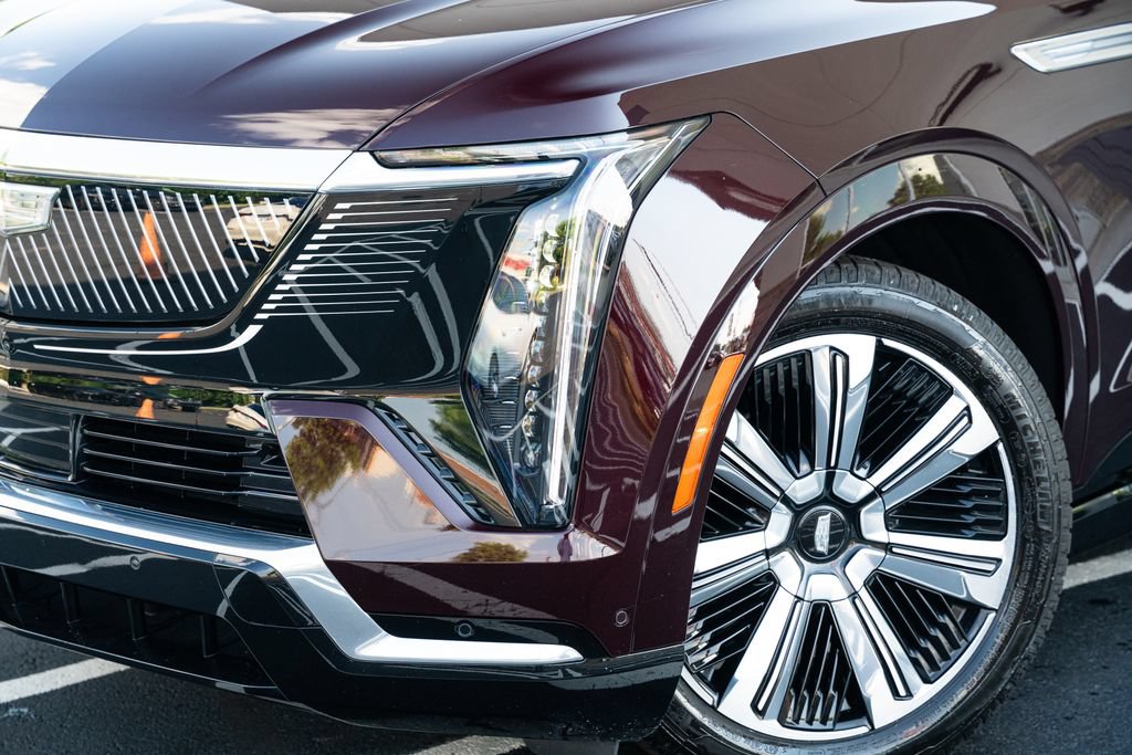 Used 2025 Cadillac Escalade IQ Luxury 2 w/ LPO, Premium Carpet Package AWD/4WD image 3