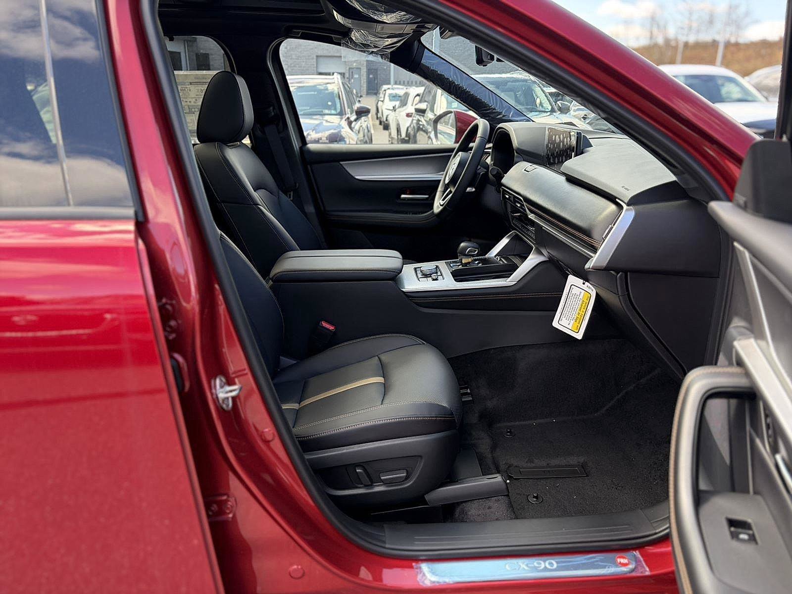 New 2026 MAZDA CX-90 Plug-In Hybrid w/ Premium Plus AWD/4WD image 9