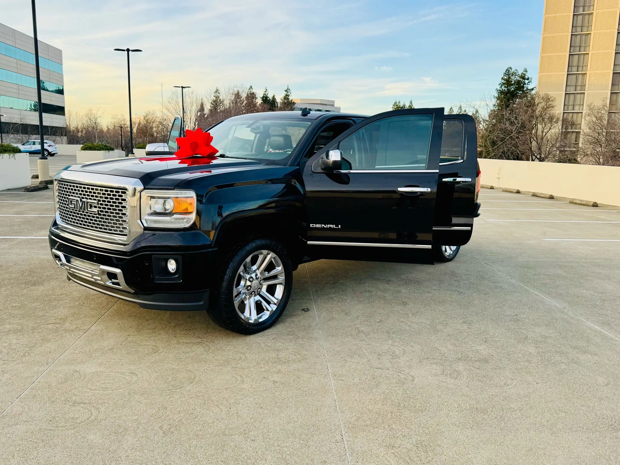 Used 2014 GMC Sierra 1500 Denali image 36