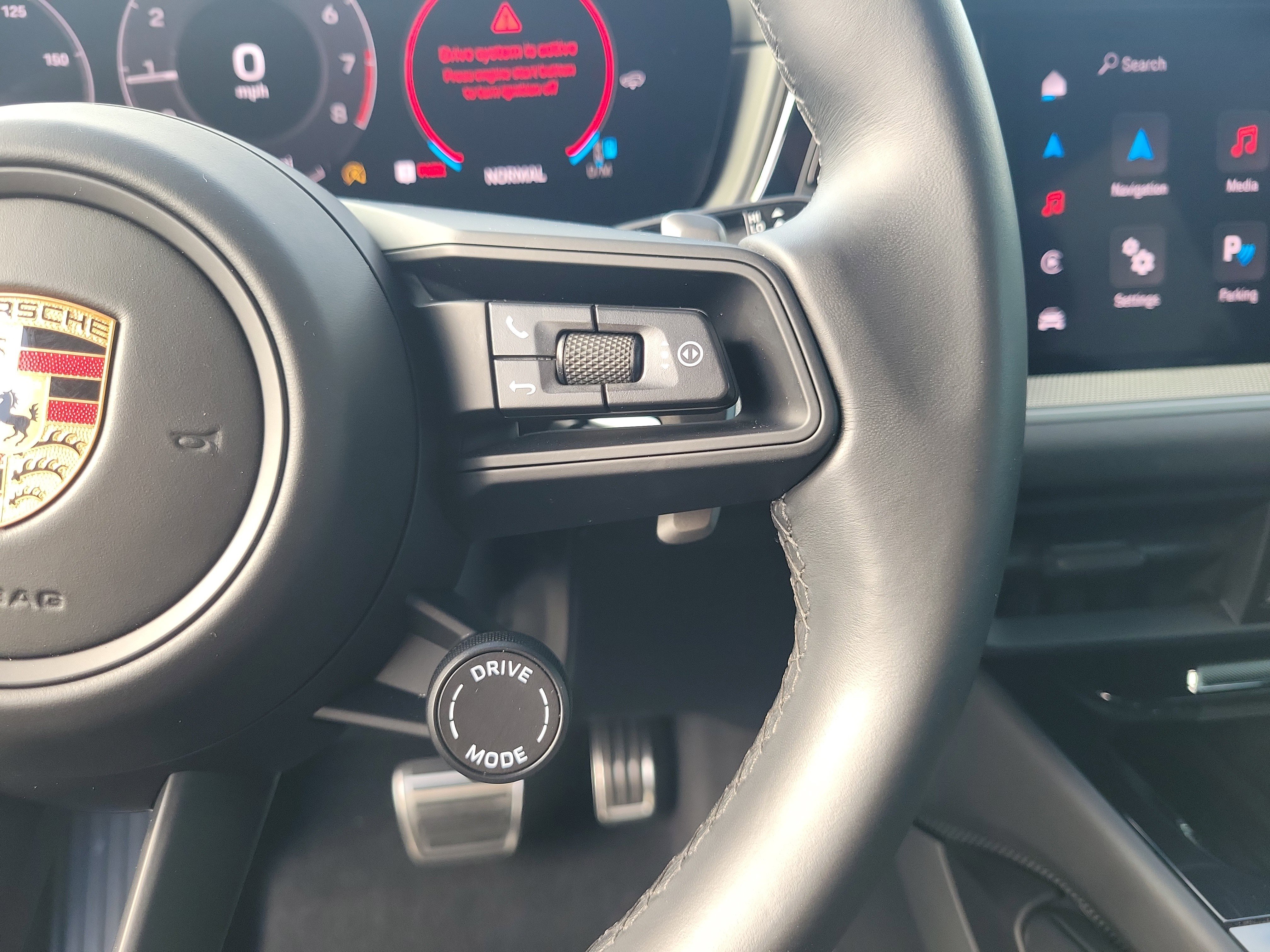 Used 2024 Porsche Cayenne S image 26