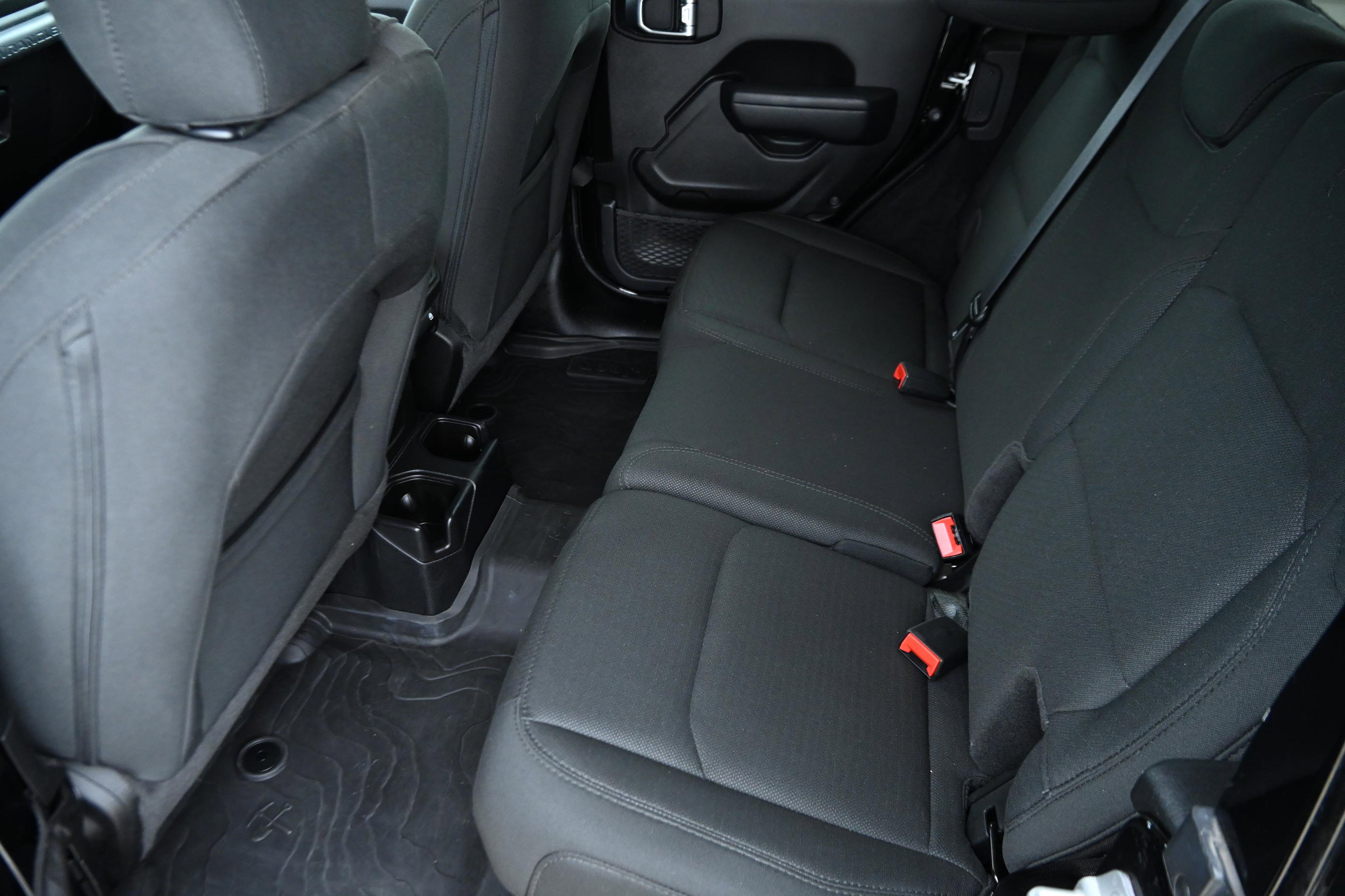 Used 2023 Jeep Wrangler Unlimited Sport image 11